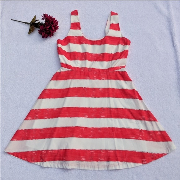 BB Dakota Dresses & Skirts - NWOT BB Dakota A-line Red Stripped Dress size 10